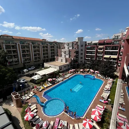 Admiral Plaza Colorful Apartamento *
