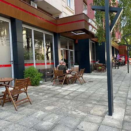Admiral Plaza Colorful Lägenhet Slăntjev Brjag