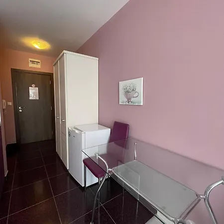 Admiral Plaza Colorful Slăntjev Brjag